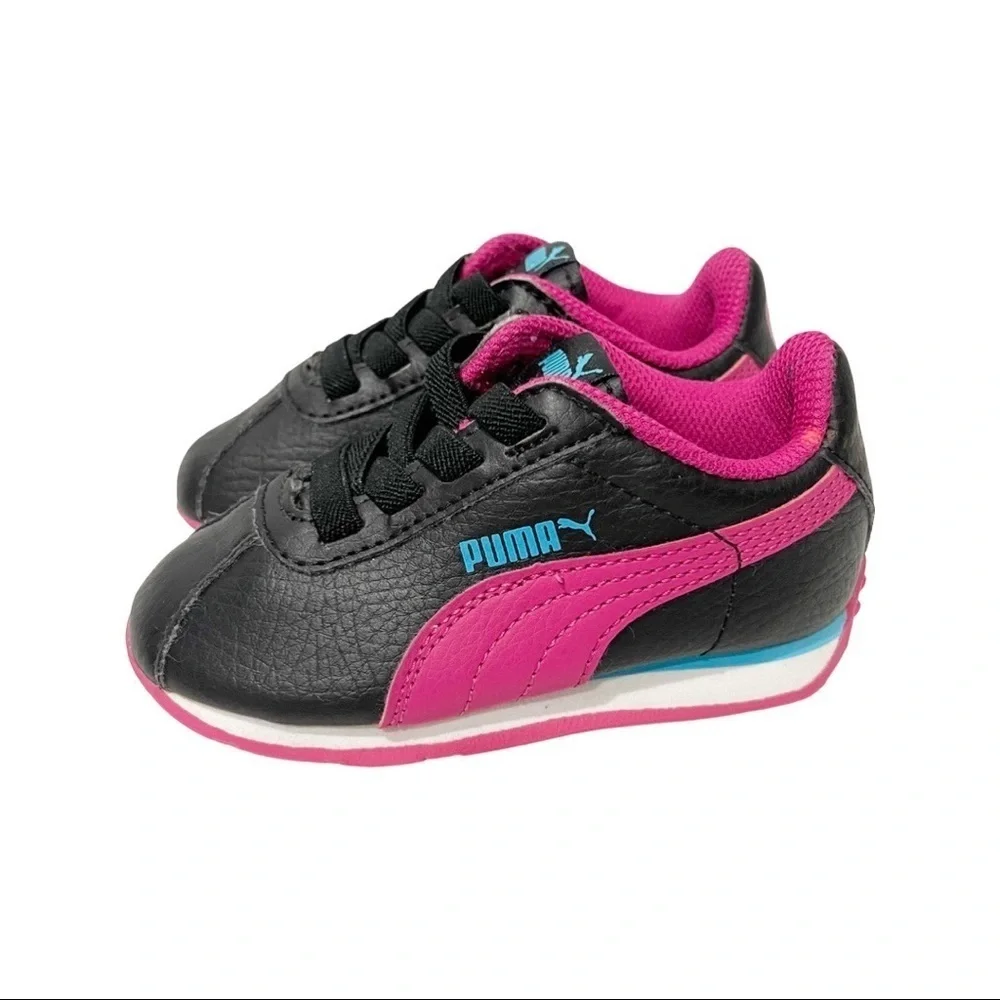 Puma Turin baby sneakers in black and hot pink color way. Size 6c